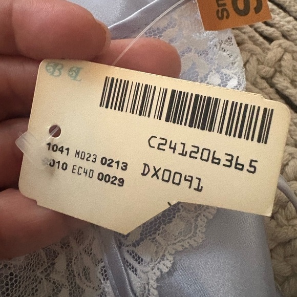 VTG MARYANNI Floral Embroidered Liquid Satin Chemise Nightgown with robe nwt - Picture 3 of 5